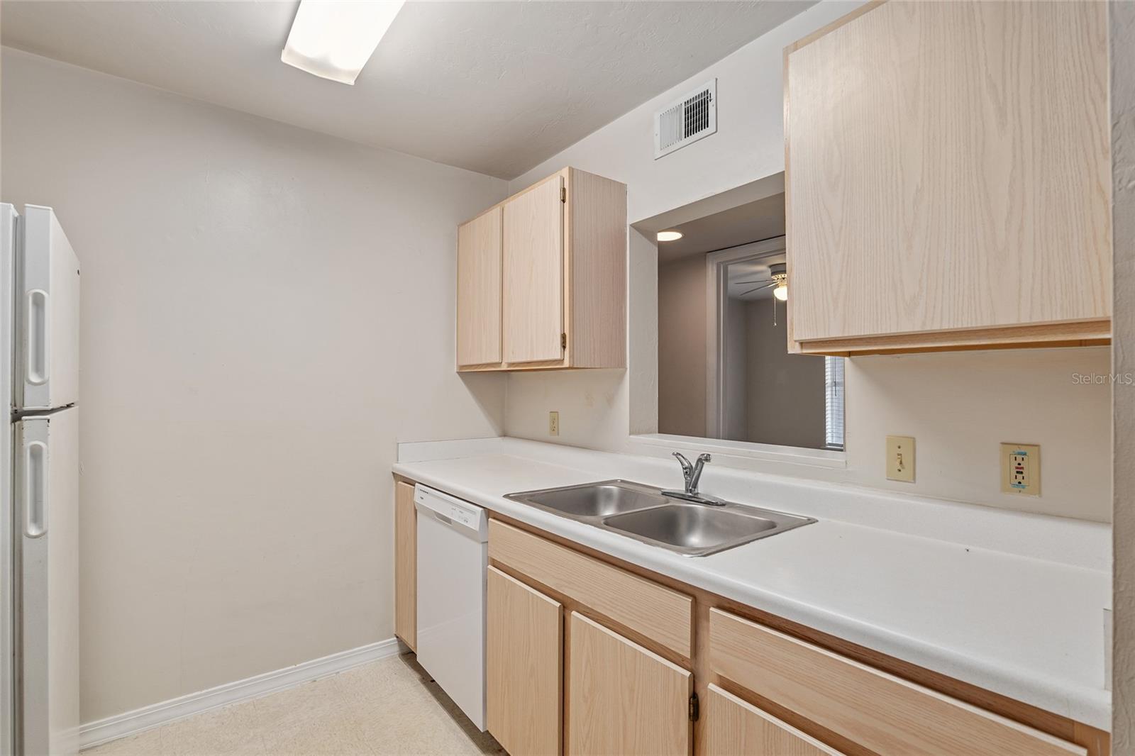 CAMPUS EDGE CONDO - Residential