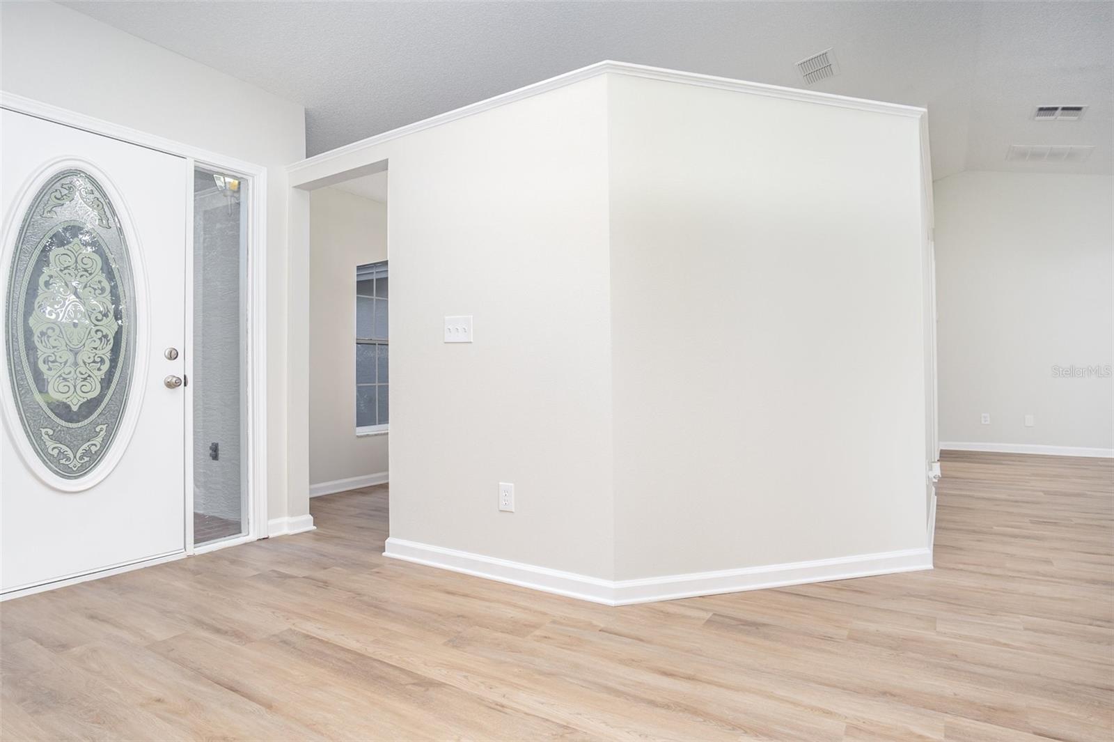 1041 SADIE LANE