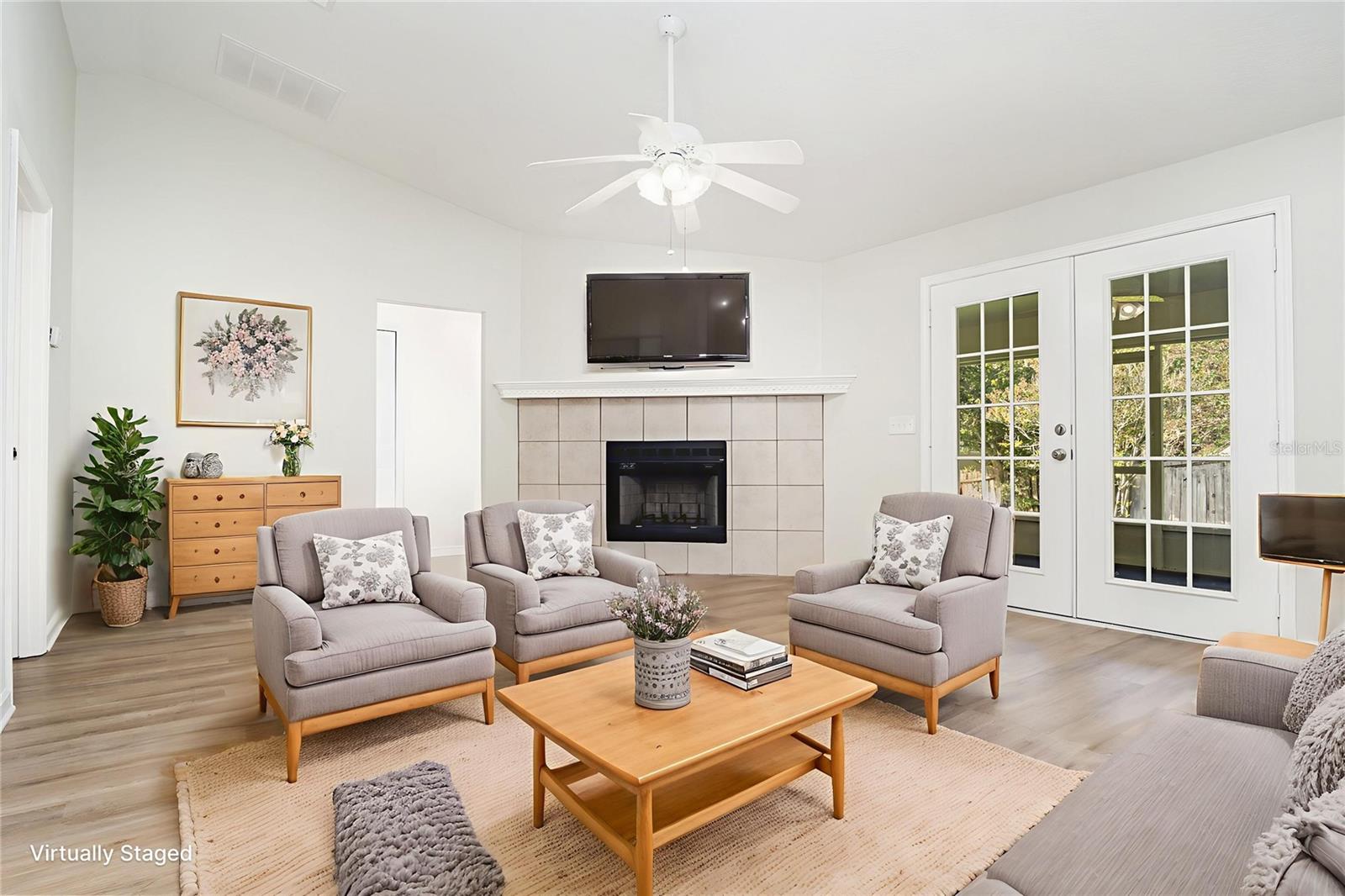 ISLAND POINTE SUB - Residential