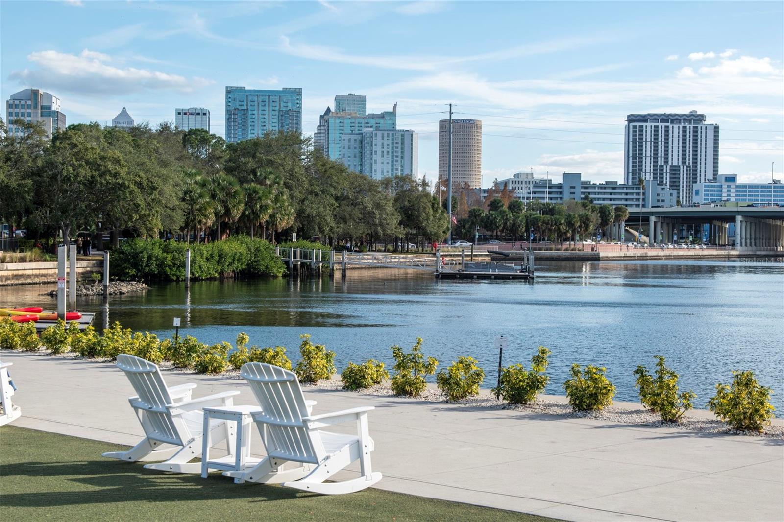 BUFFALO HEIGHTS - Land