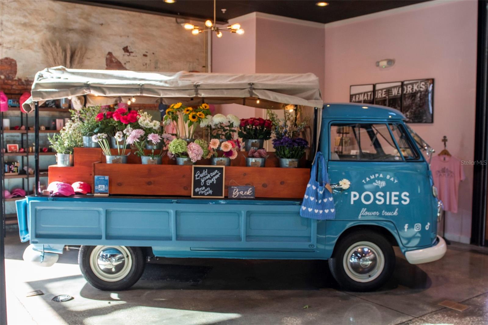 BUFFALO HEIGHTS - Land