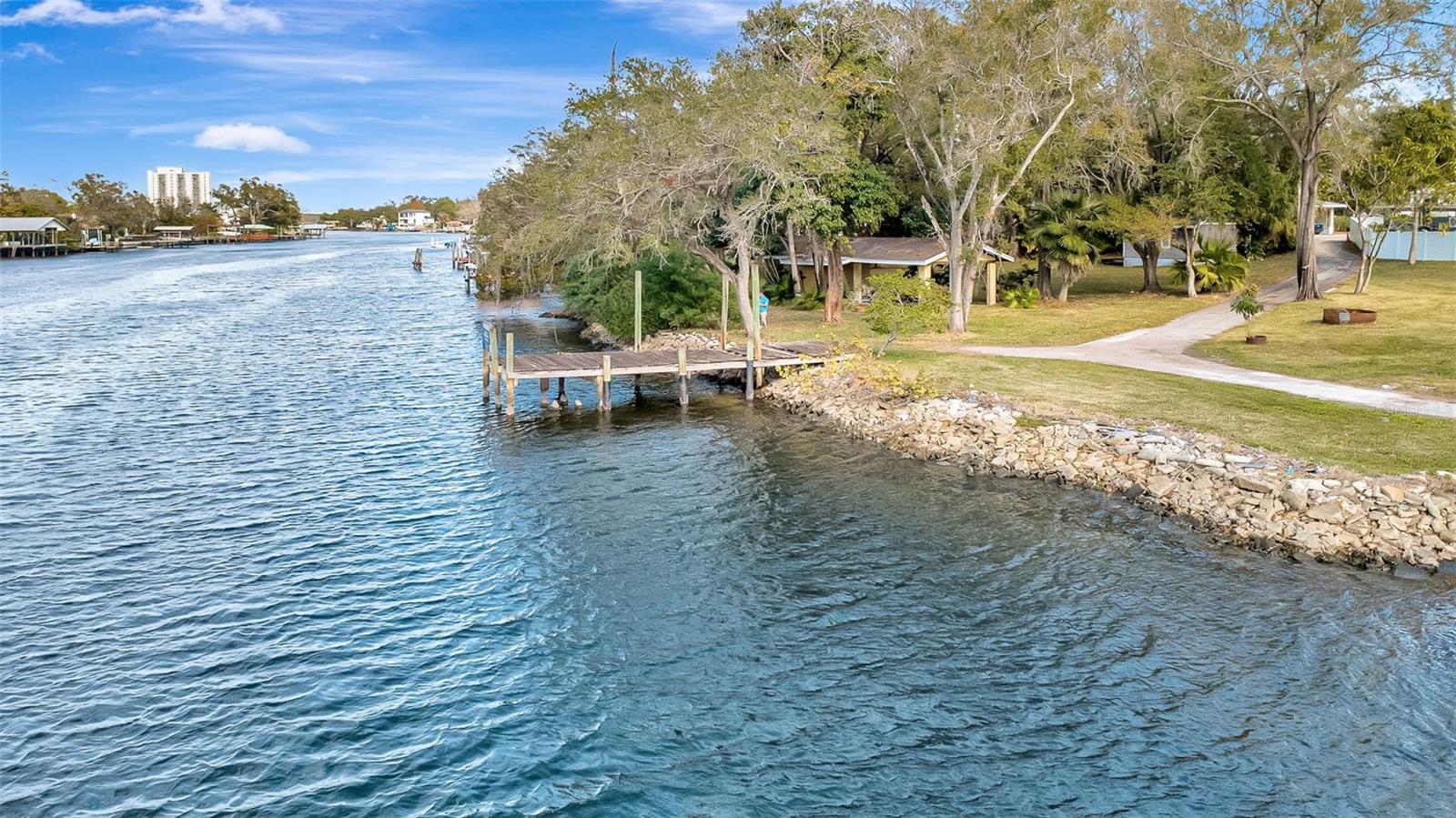 BUFFALO HEIGHTS - Land