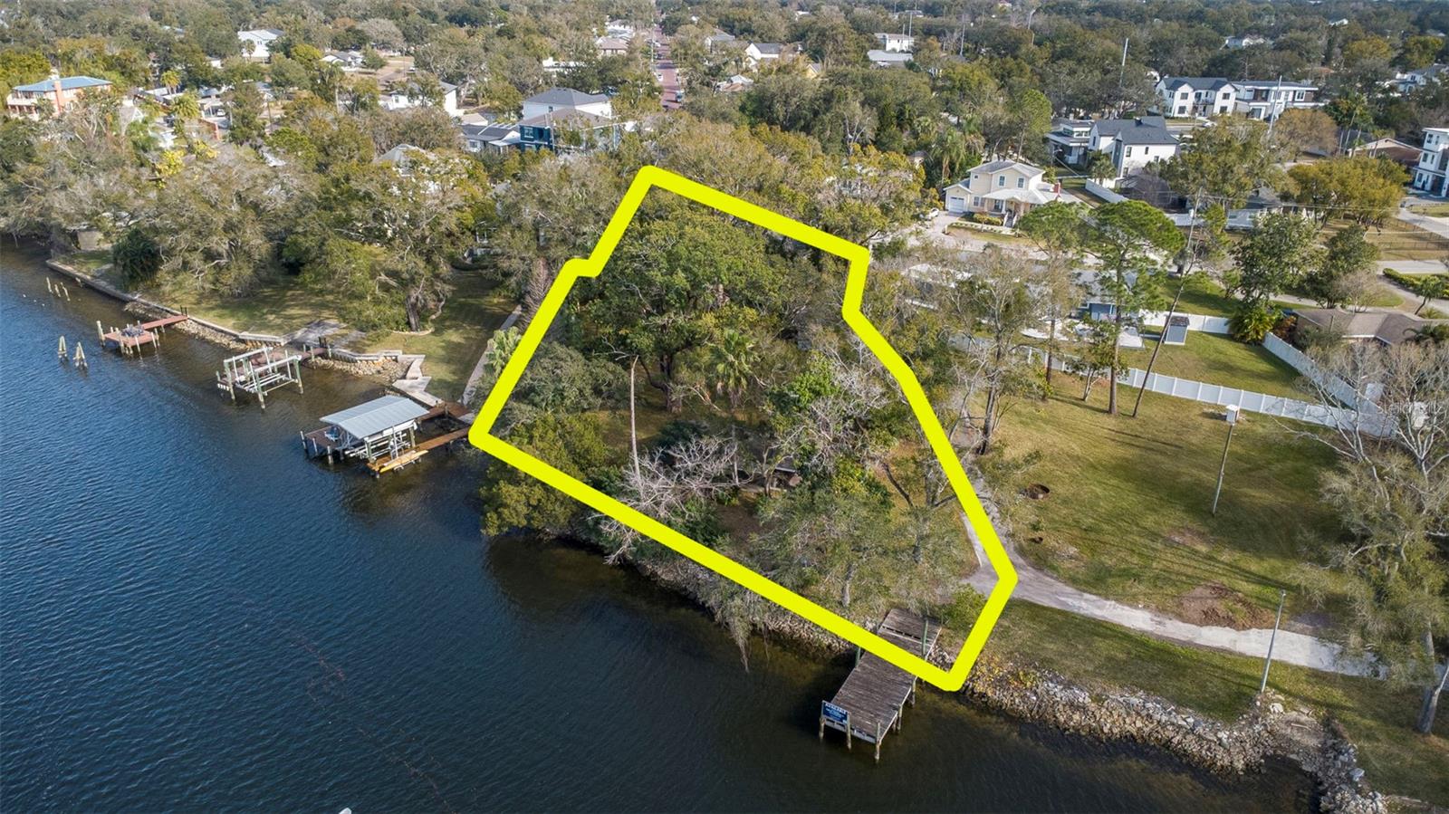 BUFFALO HEIGHTS - Land