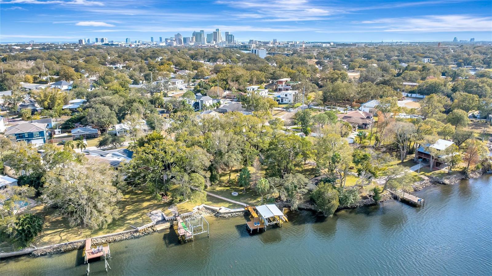 BUFFALO HEIGHTS - Land