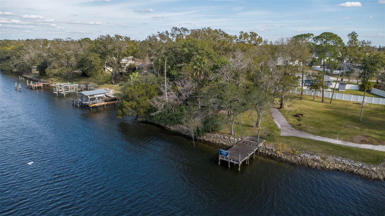 BUFFALO HEIGHTS - Land