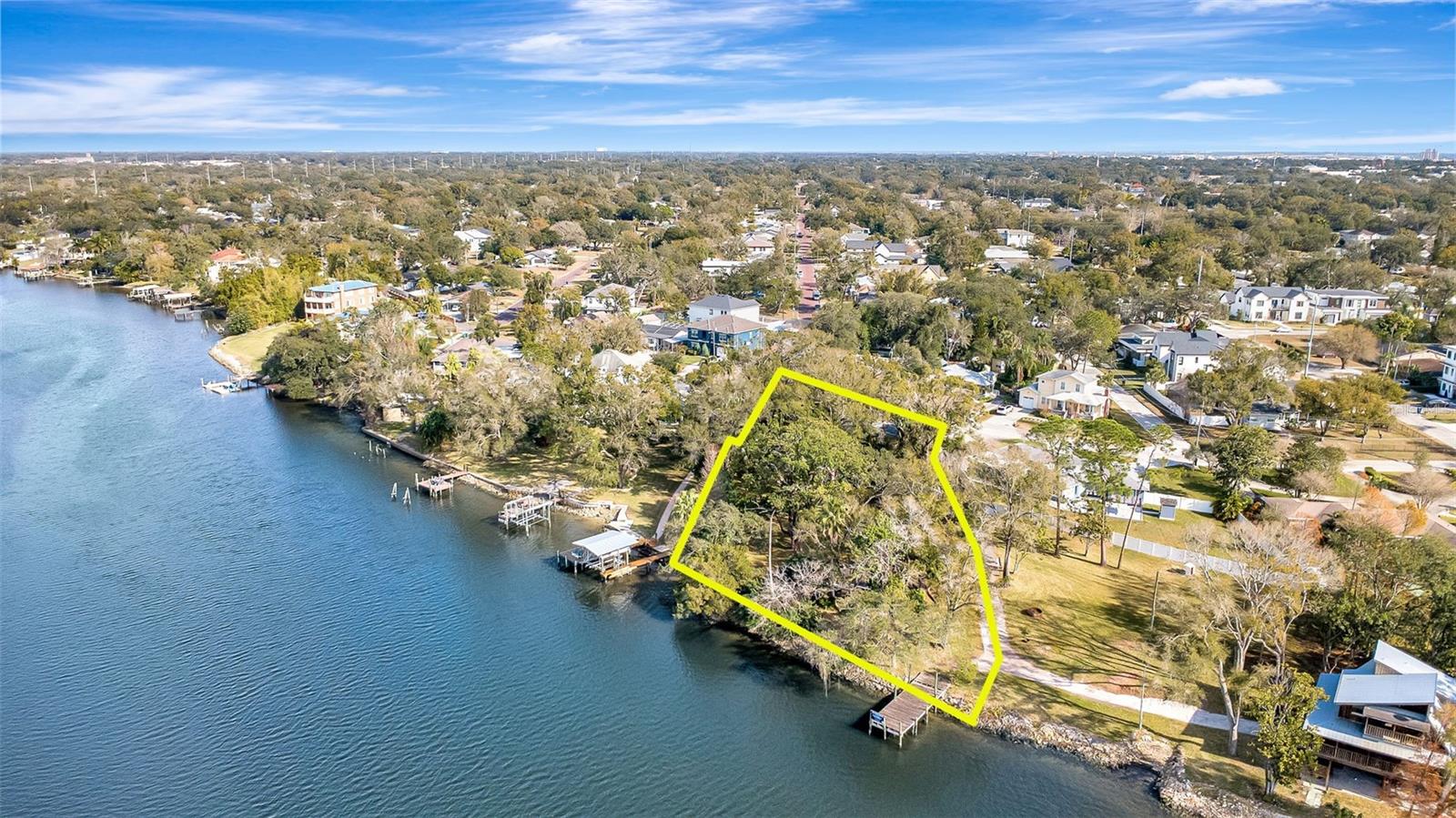 BUFFALO HEIGHTS - Land