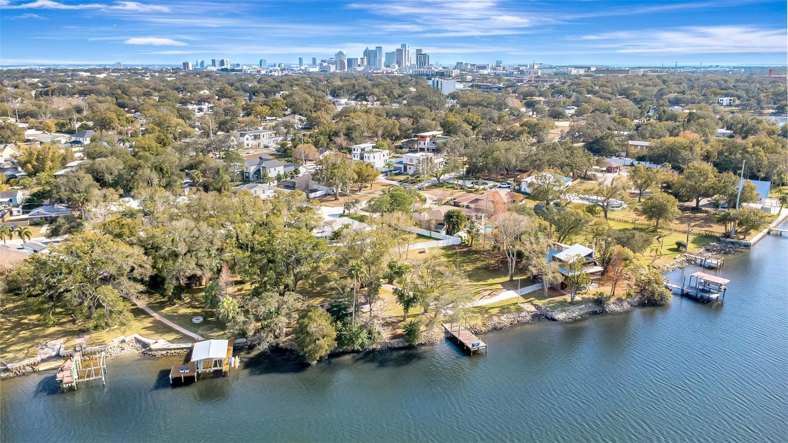 BUFFALO HEIGHTS - Land