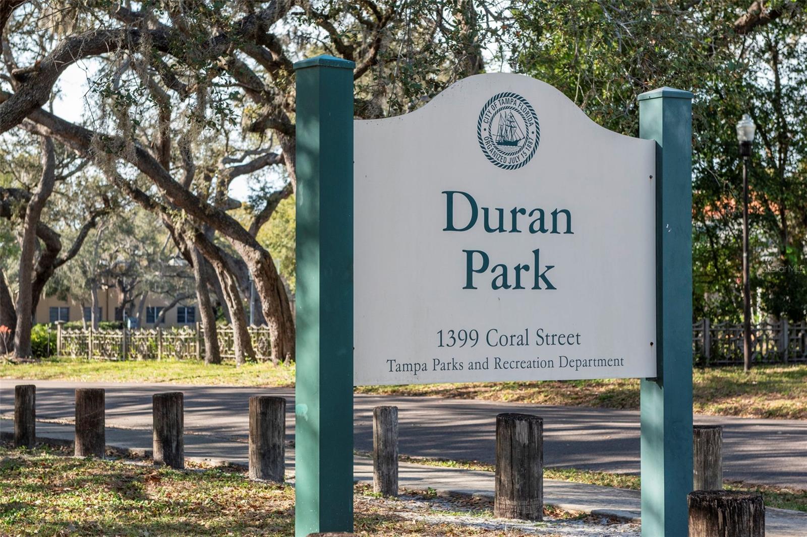 BUFFALO HEIGHTS - Land