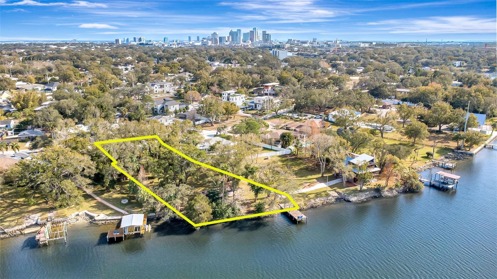 BUFFALO HEIGHTS - Land