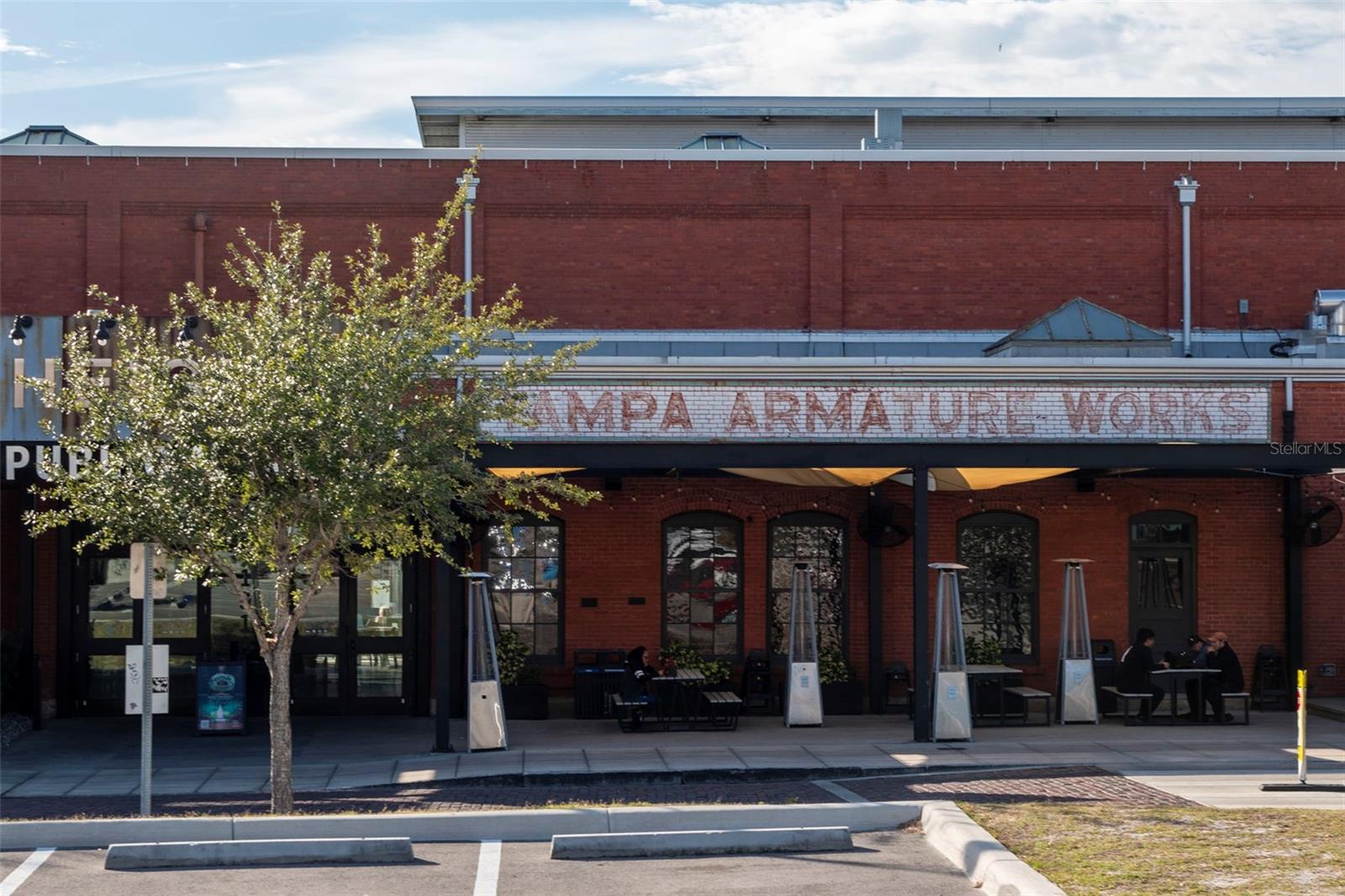 BUFFALO HEIGHTS - Land