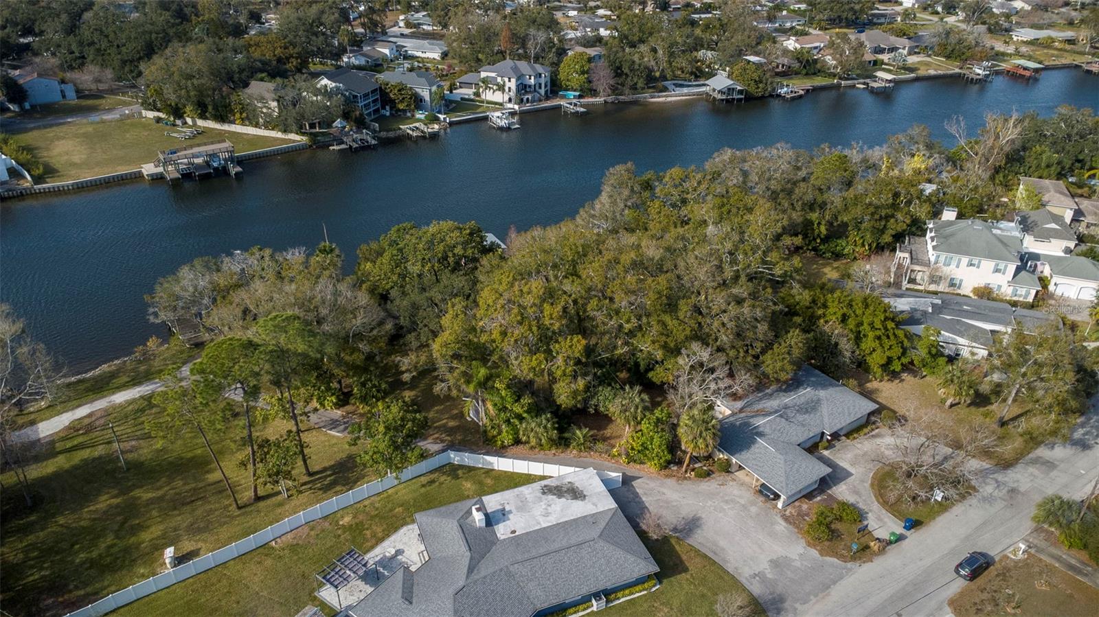 BUFFALO HEIGHTS - Land