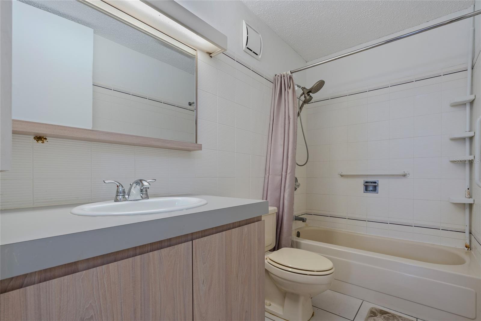 PARQUE SEÑORIAL A3 - Residential Lease