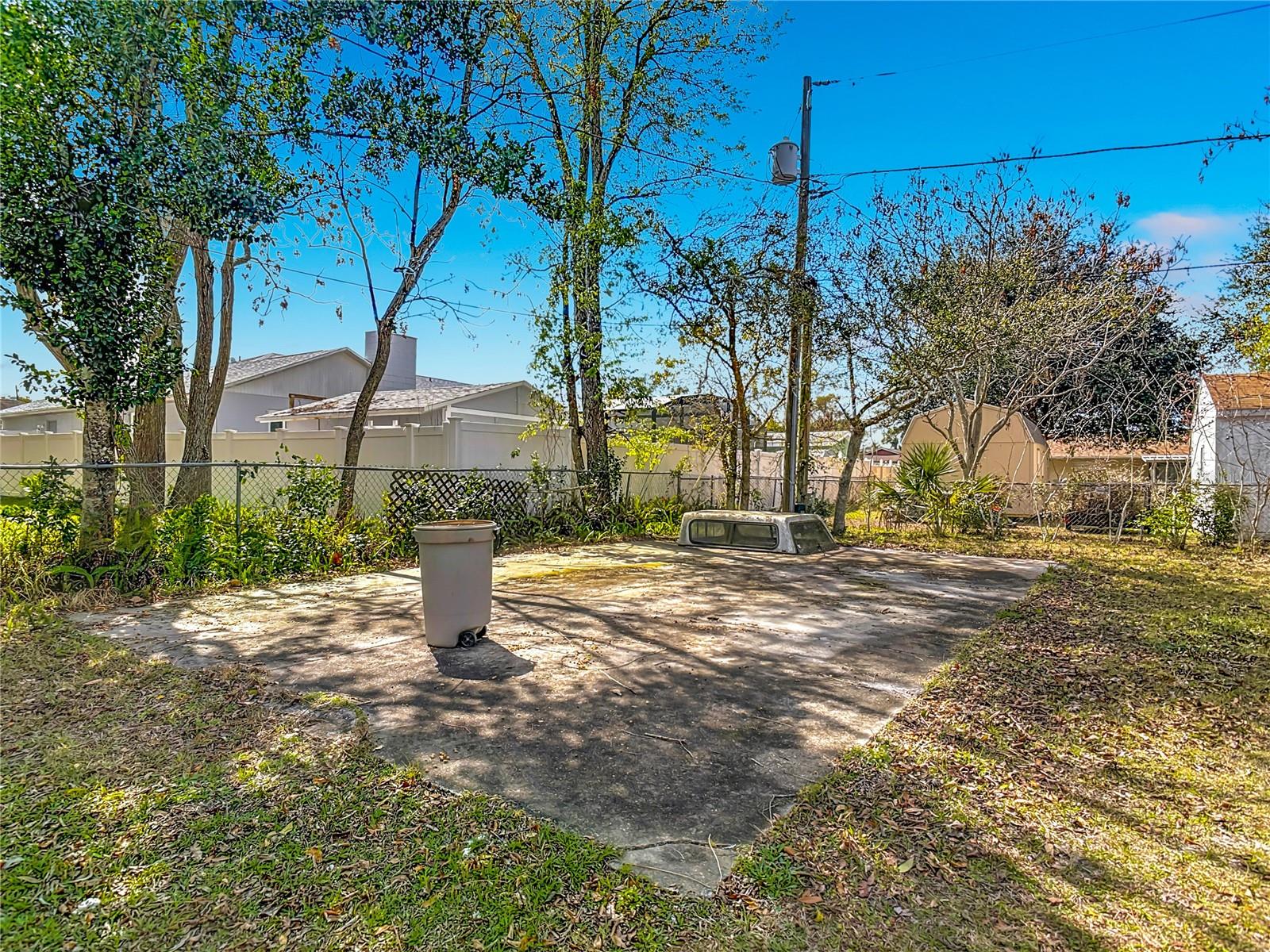 DELTONA LAKES UNIT 65 - Residential