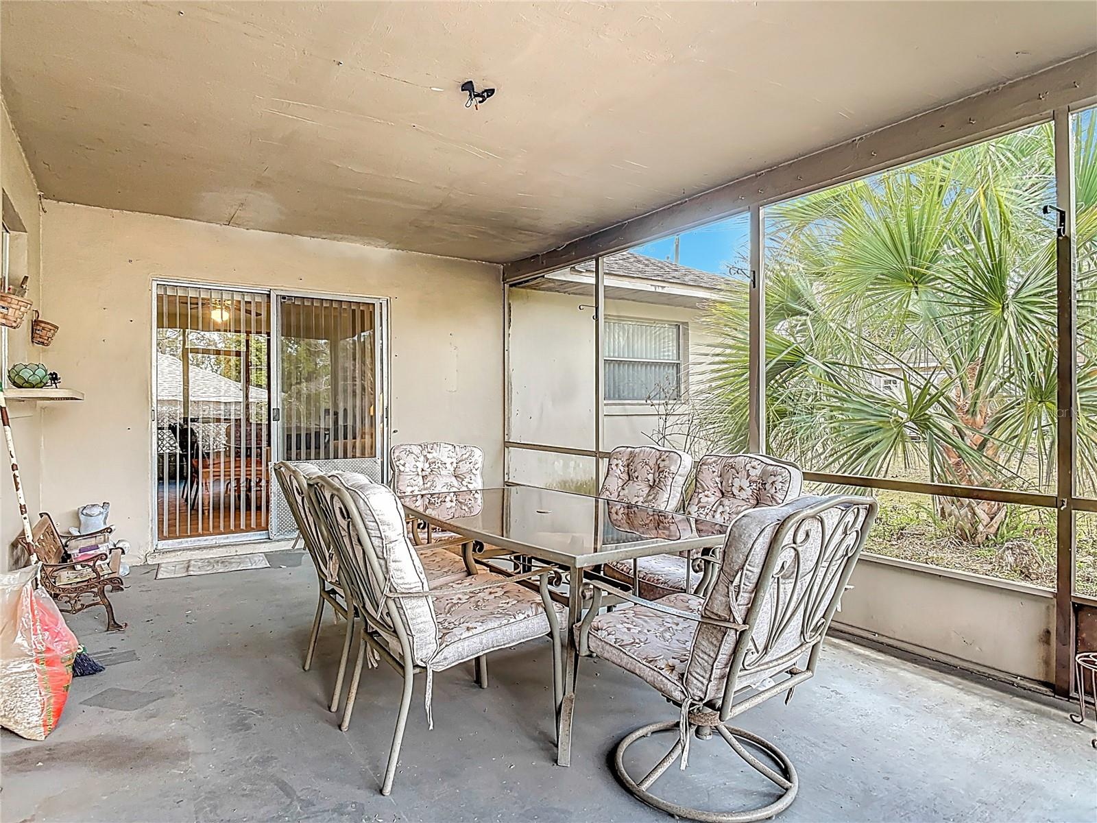 DELTONA LAKES UNIT 65 - Residential