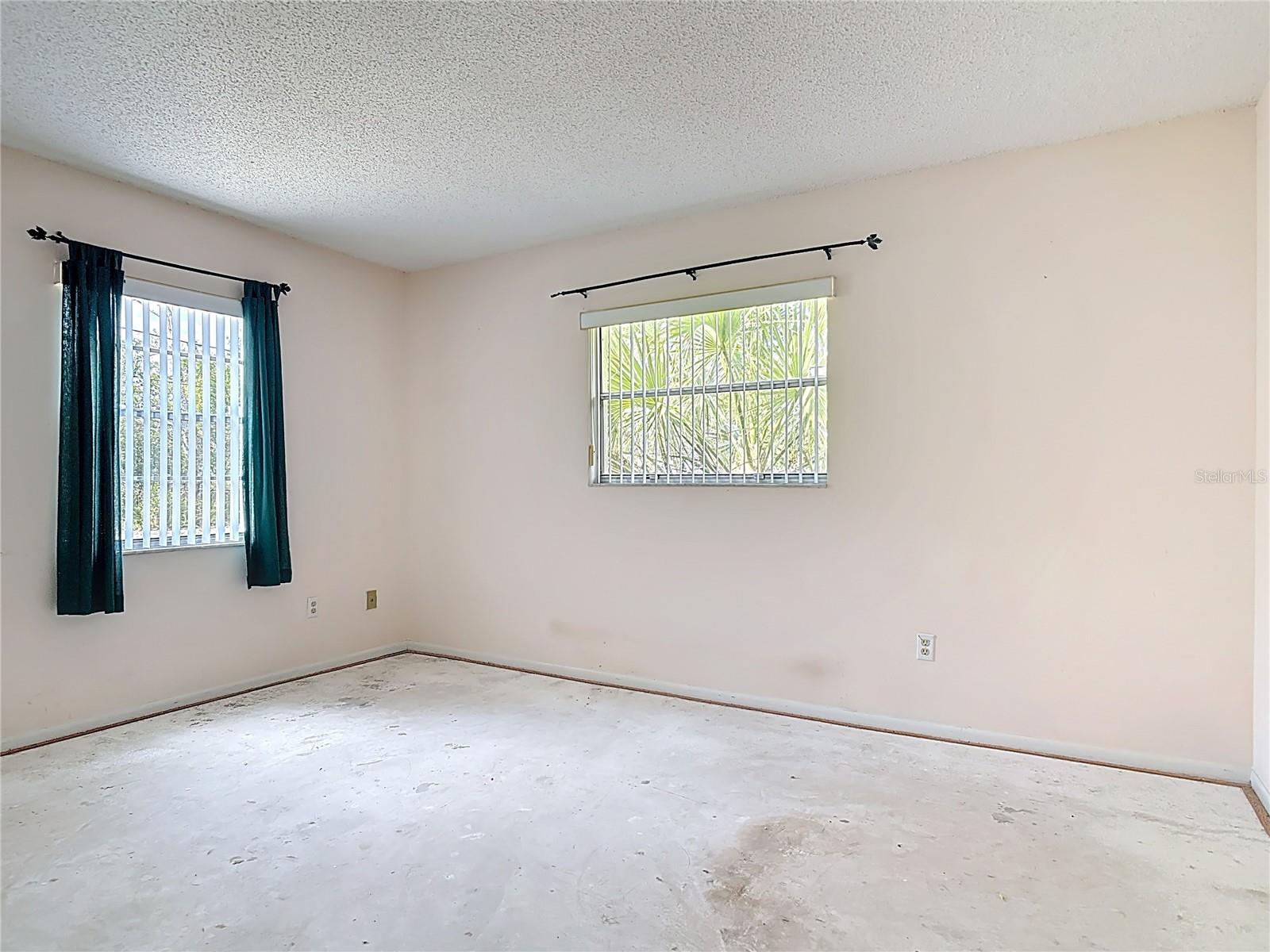 DELTONA LAKES UNIT 65 - Residential