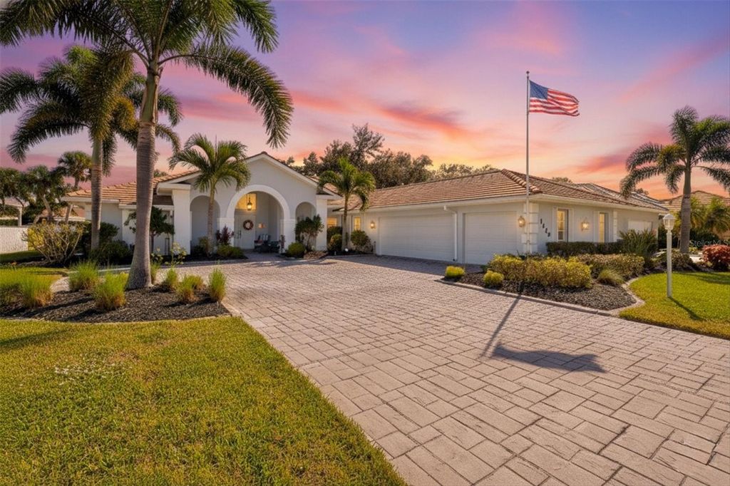 Photo of 1426 Brenner Park Drive, Venice, FL 34292 (MLS # A4670890)