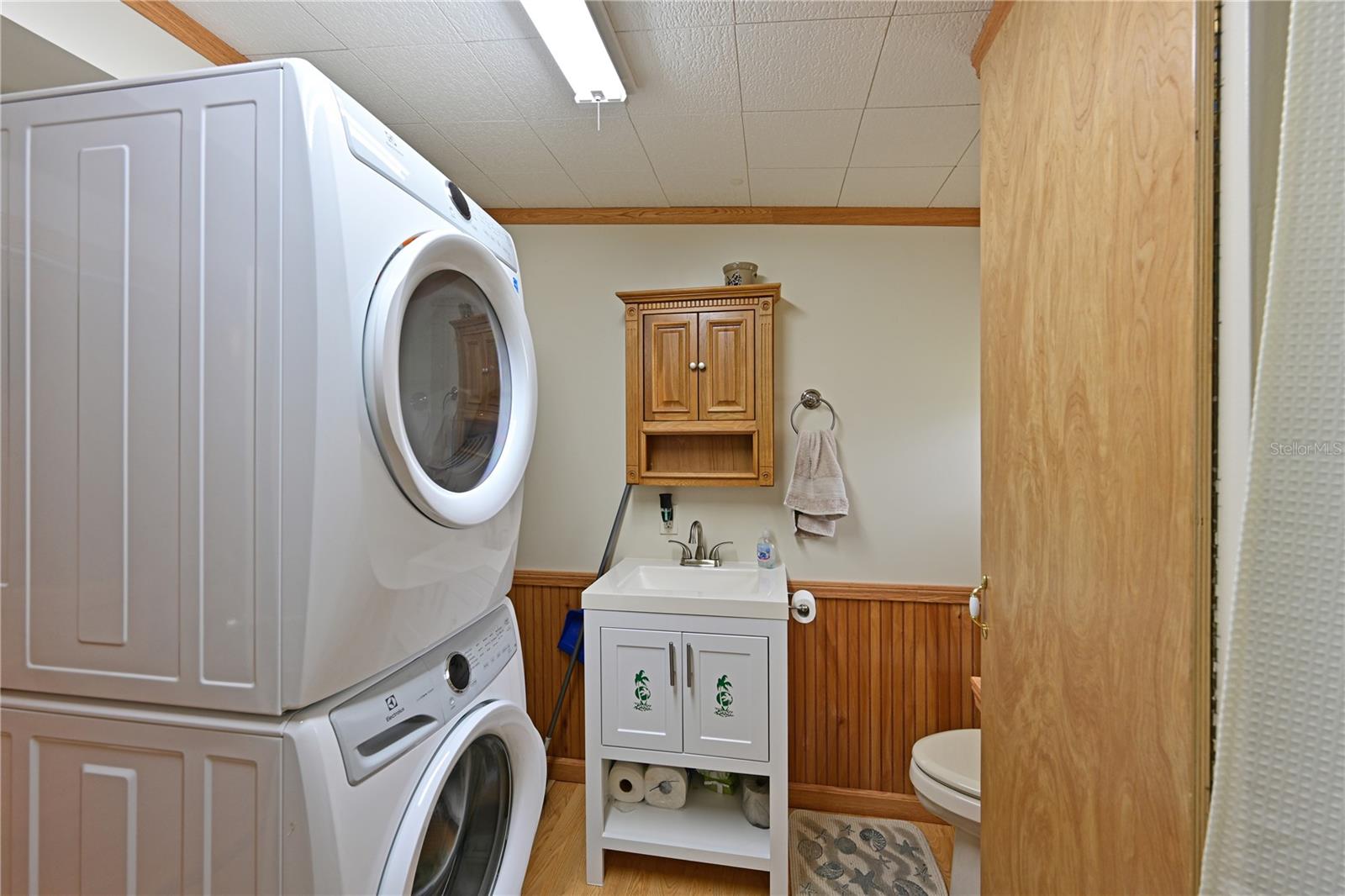 TIDEVUE ESTATES FIRST ADD - Residential