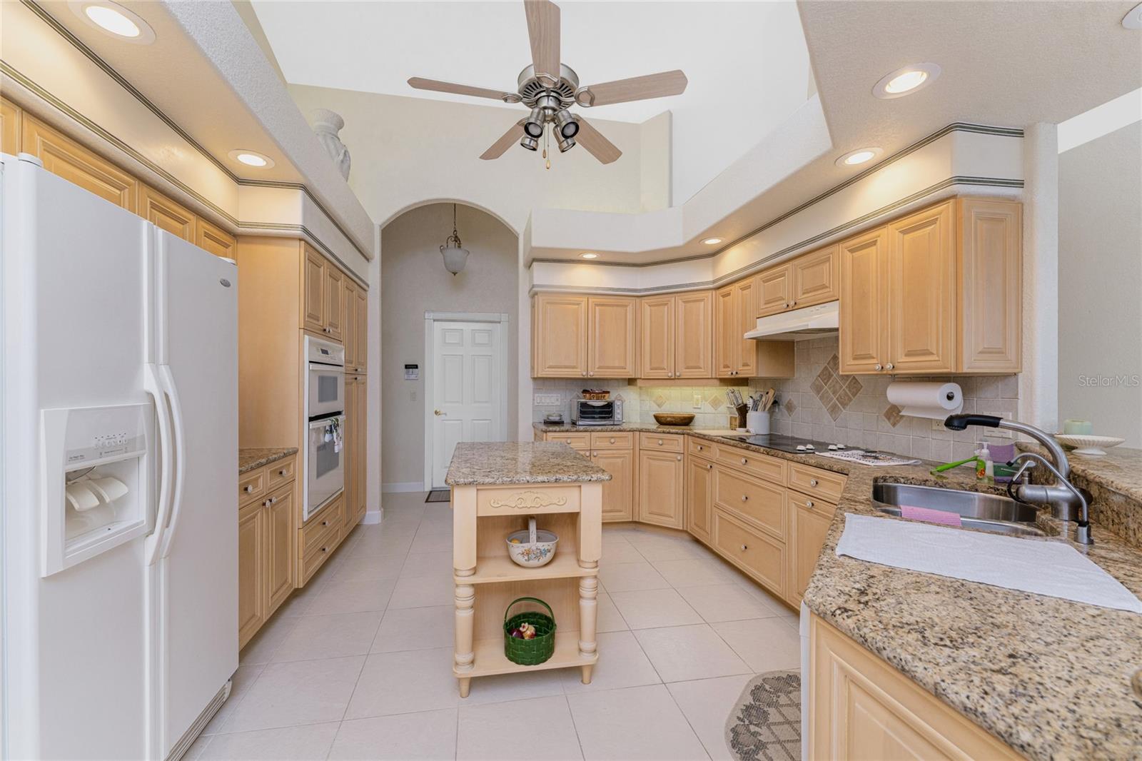 KINGS CROSSING - Residential