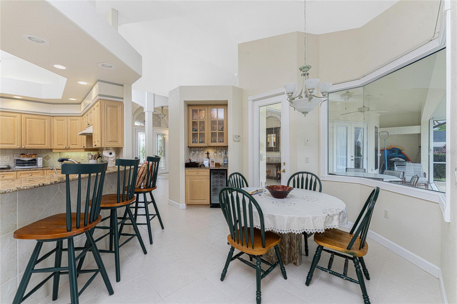 KINGS CROSSING - Residential