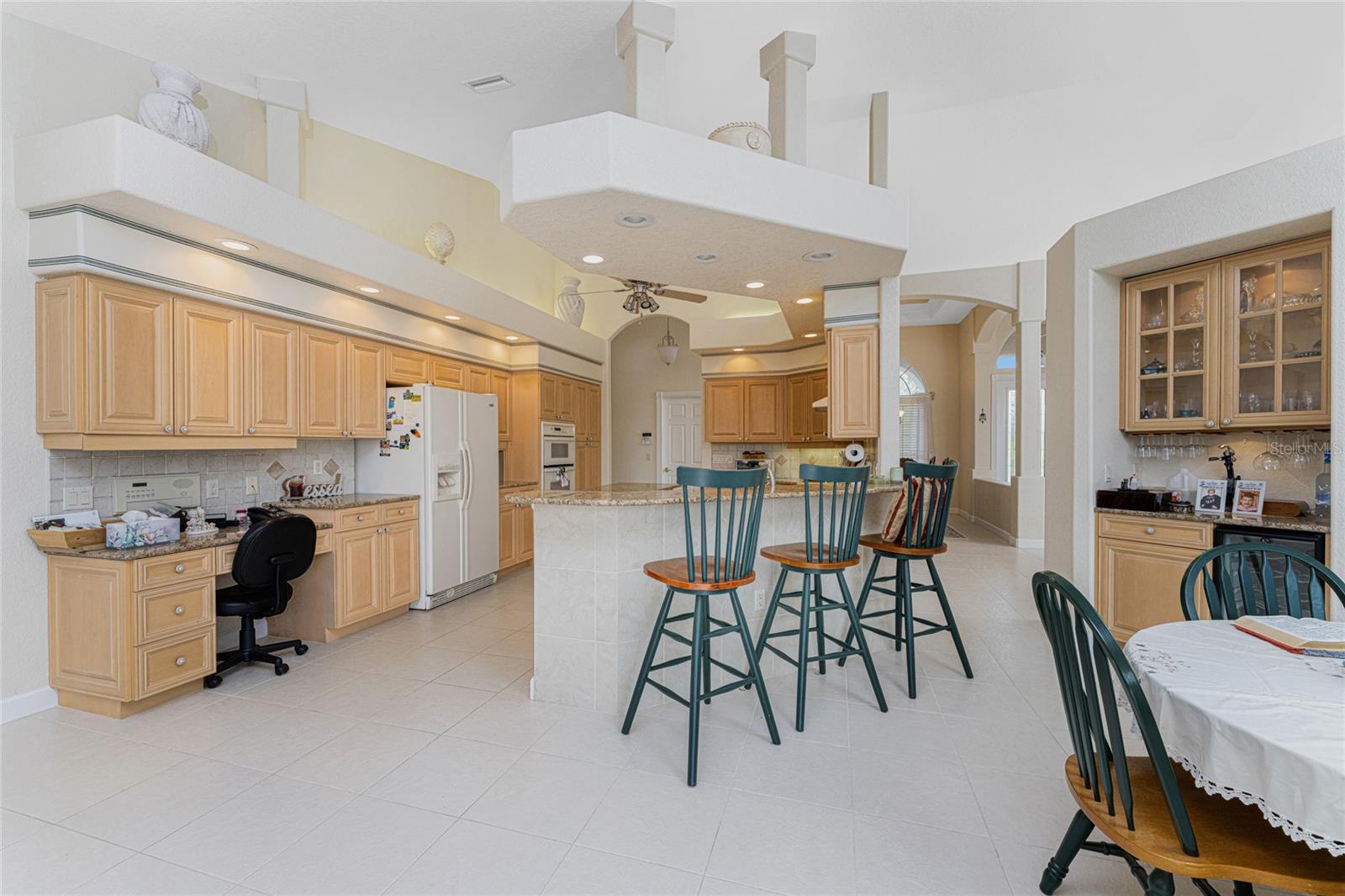 KINGS CROSSING - Residential