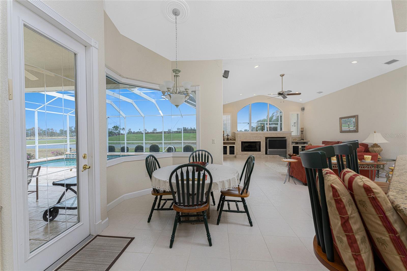 KINGS CROSSING - Residential