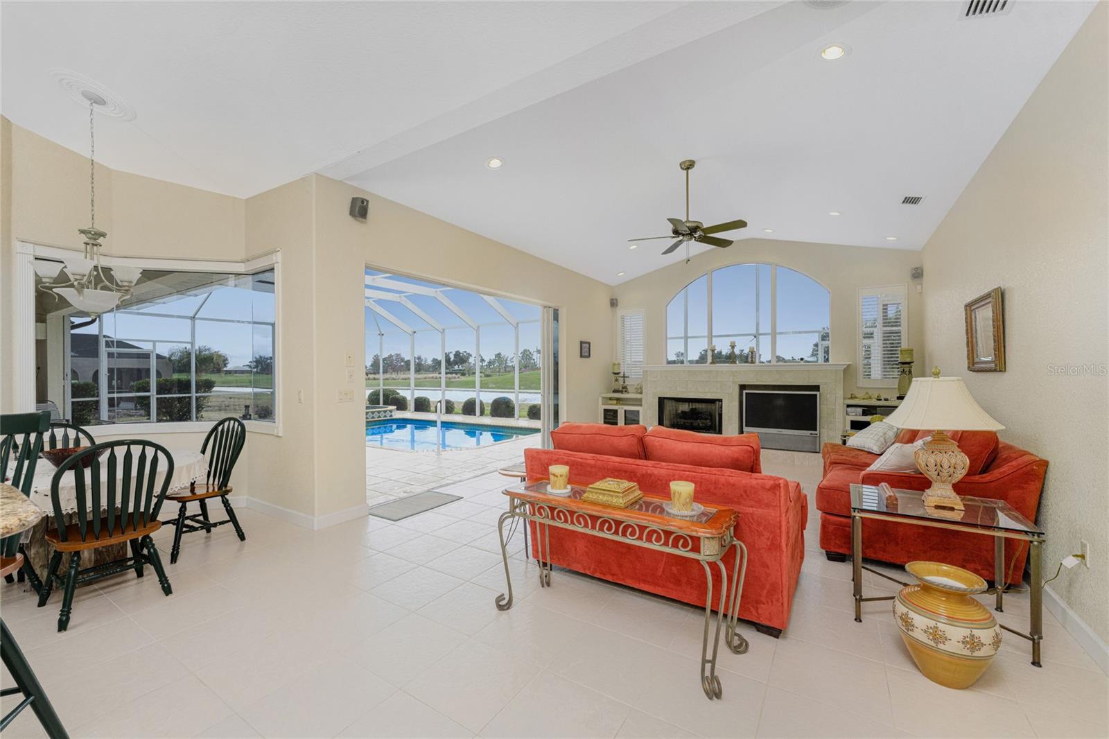 KINGS CROSSING - Residential