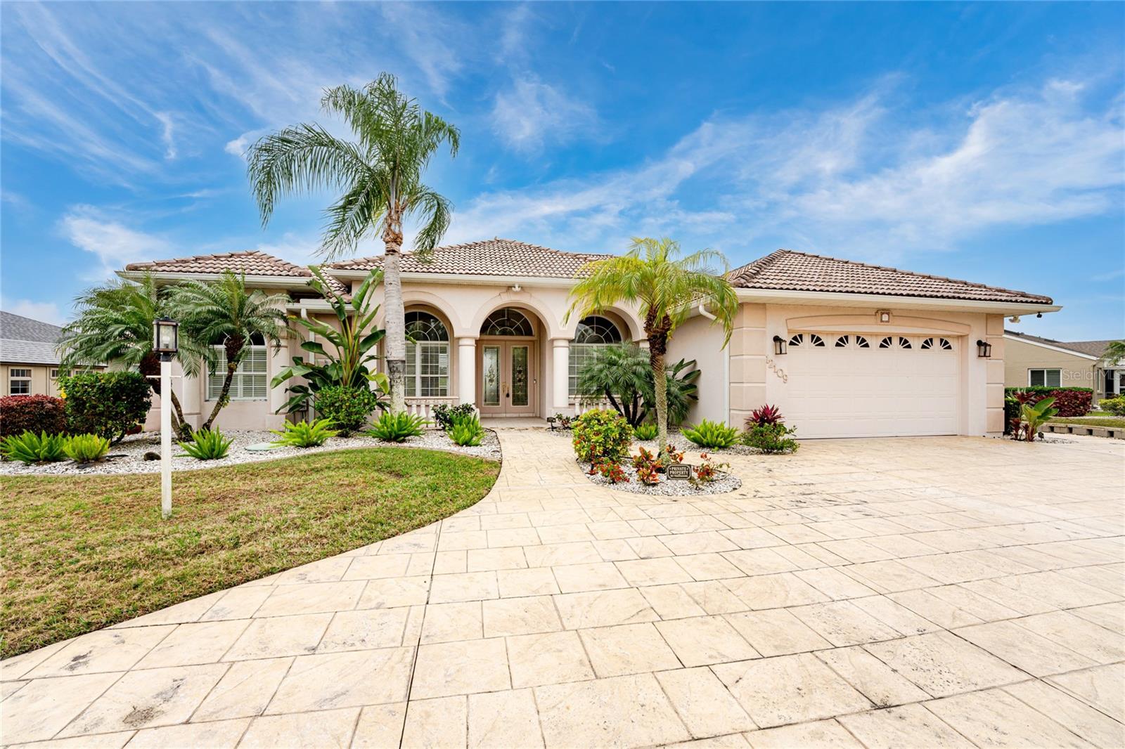 KINGS CROSSING - Residential