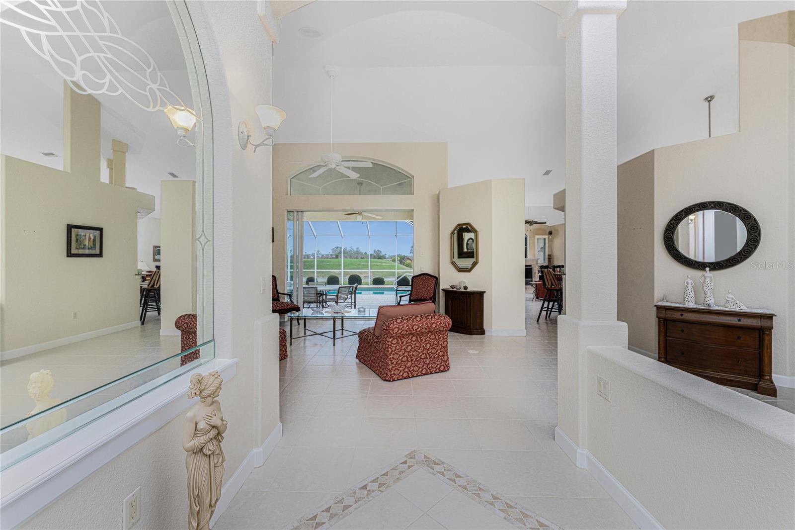 KINGS CROSSING - Residential