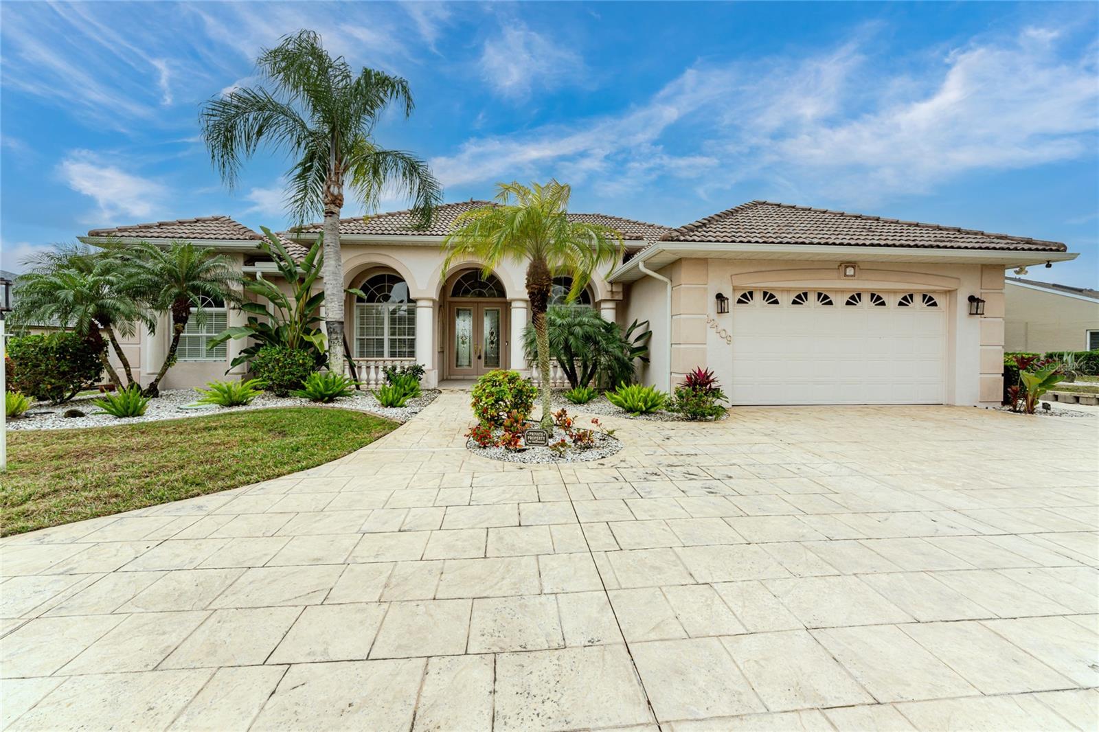 KINGS CROSSING - Residential