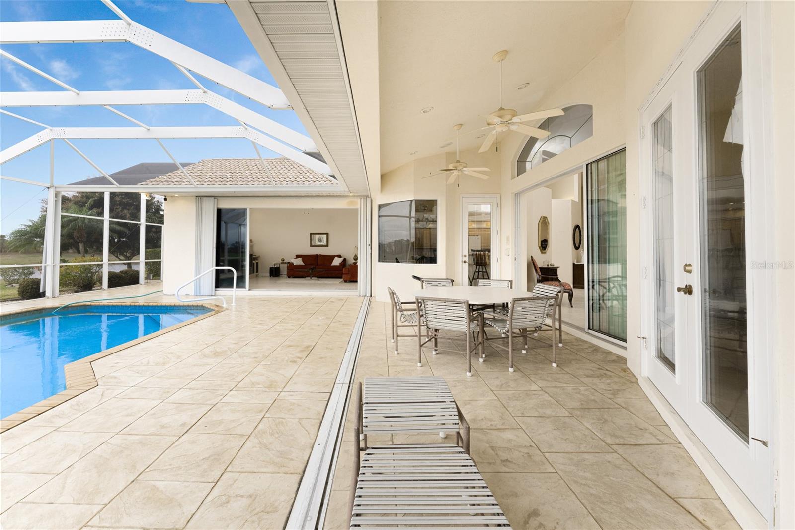 KINGS CROSSING - Residential