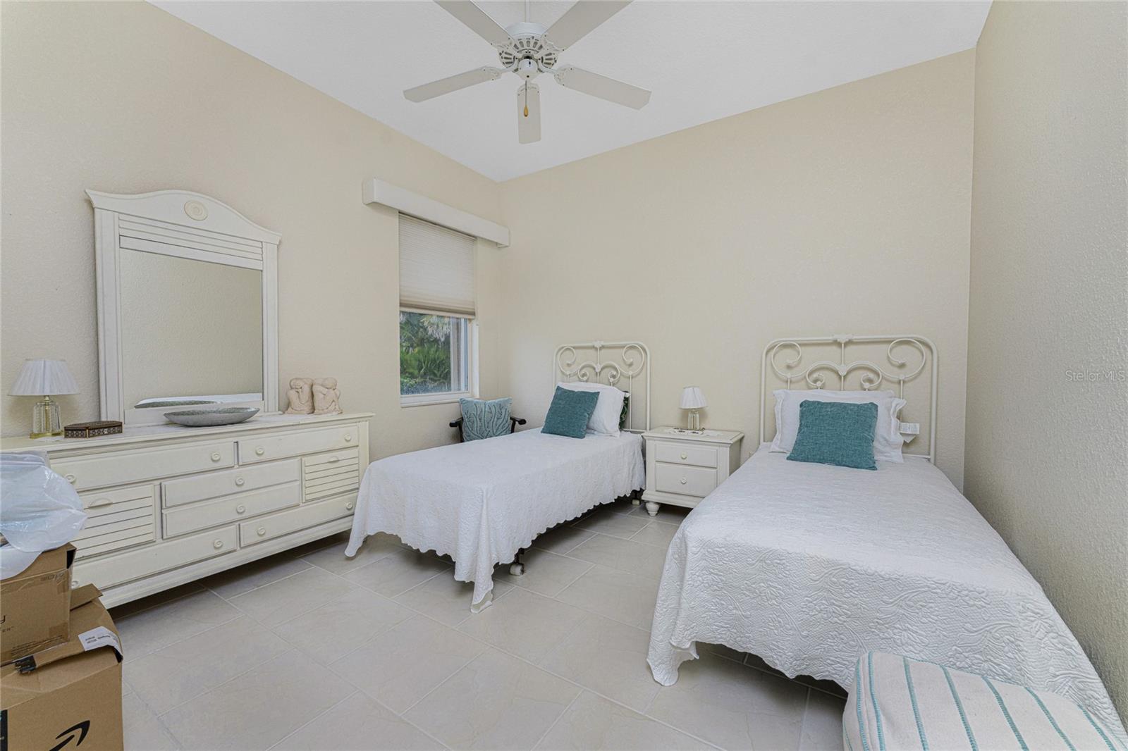 KINGS CROSSING - Residential