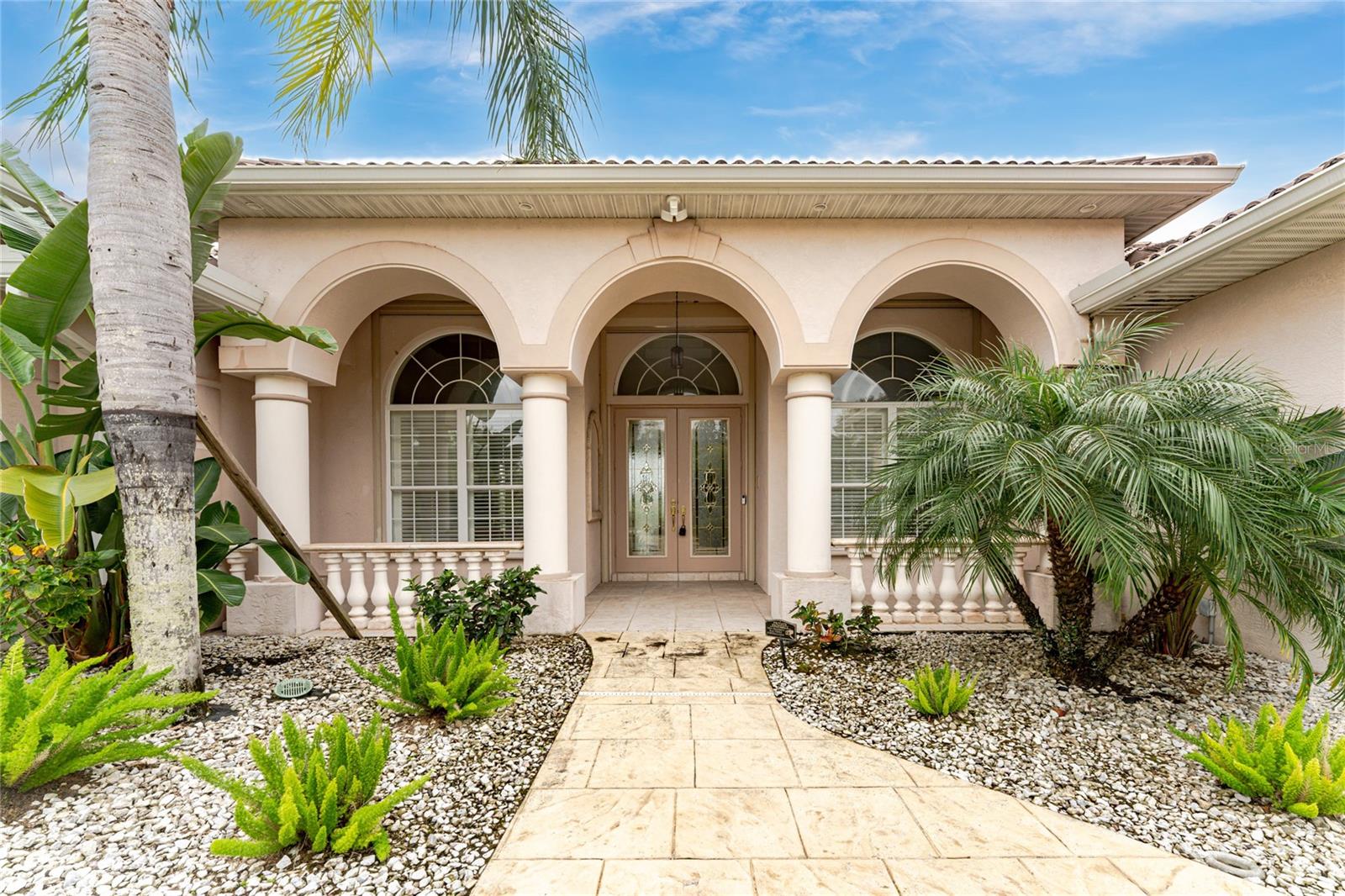 KINGS CROSSING - Residential