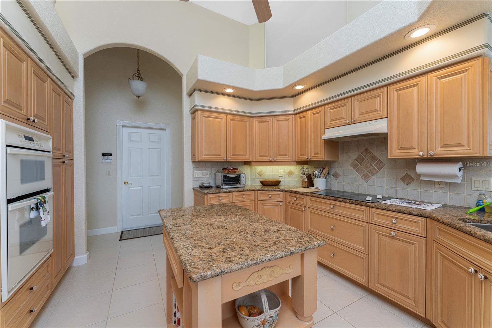 KINGS CROSSING - Residential