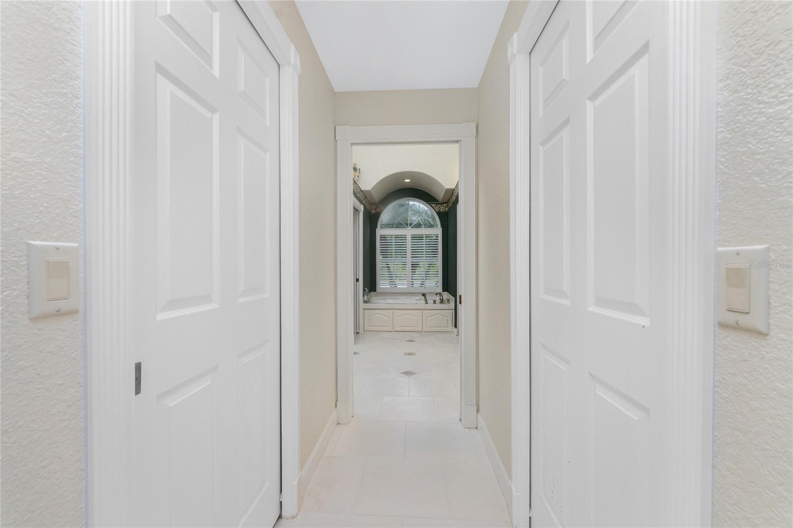 KINGS CROSSING - Residential