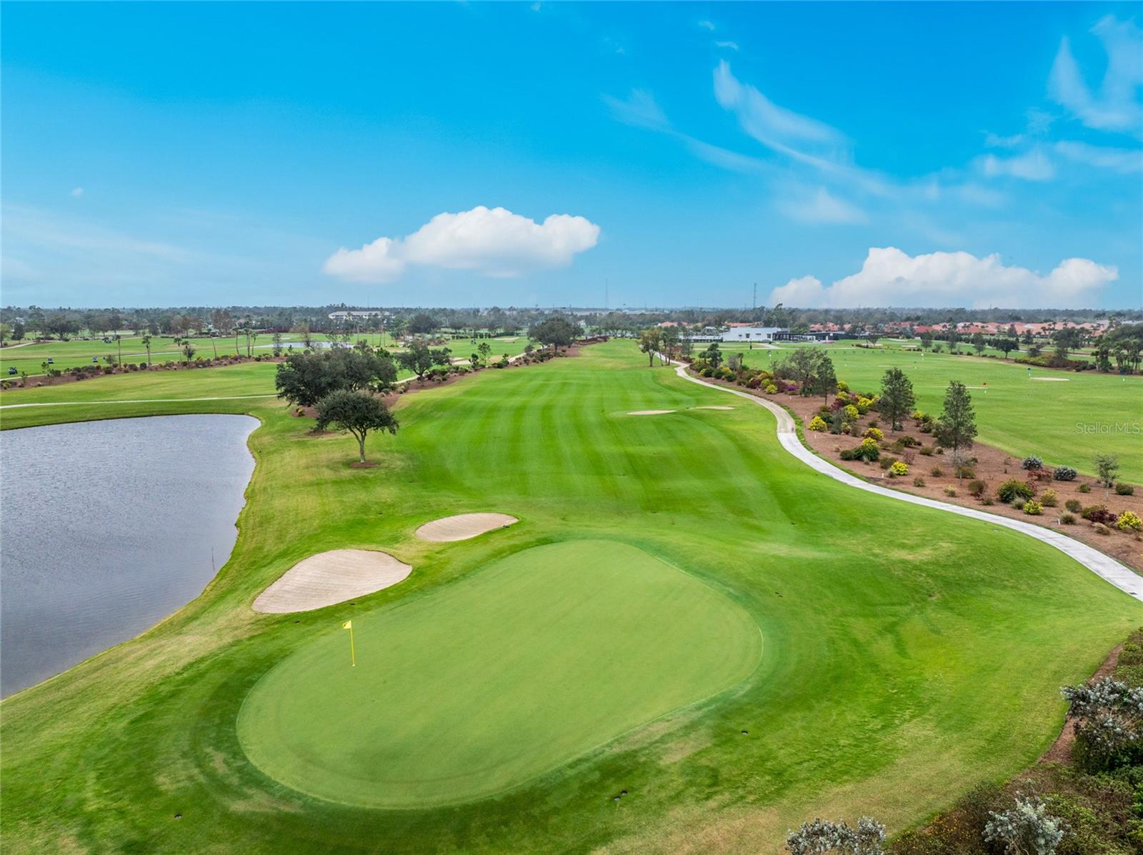 KINGS CROSSING - Residential