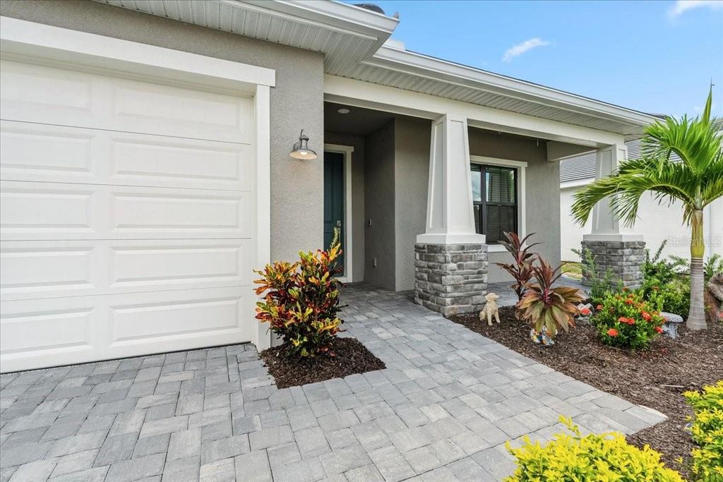 Photo of 12857 Pinnacle Lane, Venice, FL 34293 (MLS # N6140297)
