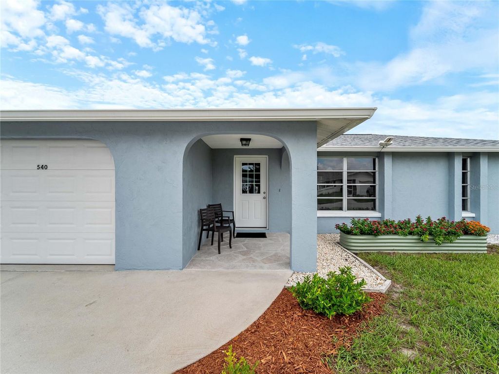Photo of 540 Oxford Drive, Venice, FL 34293 (MLS # A4664499)