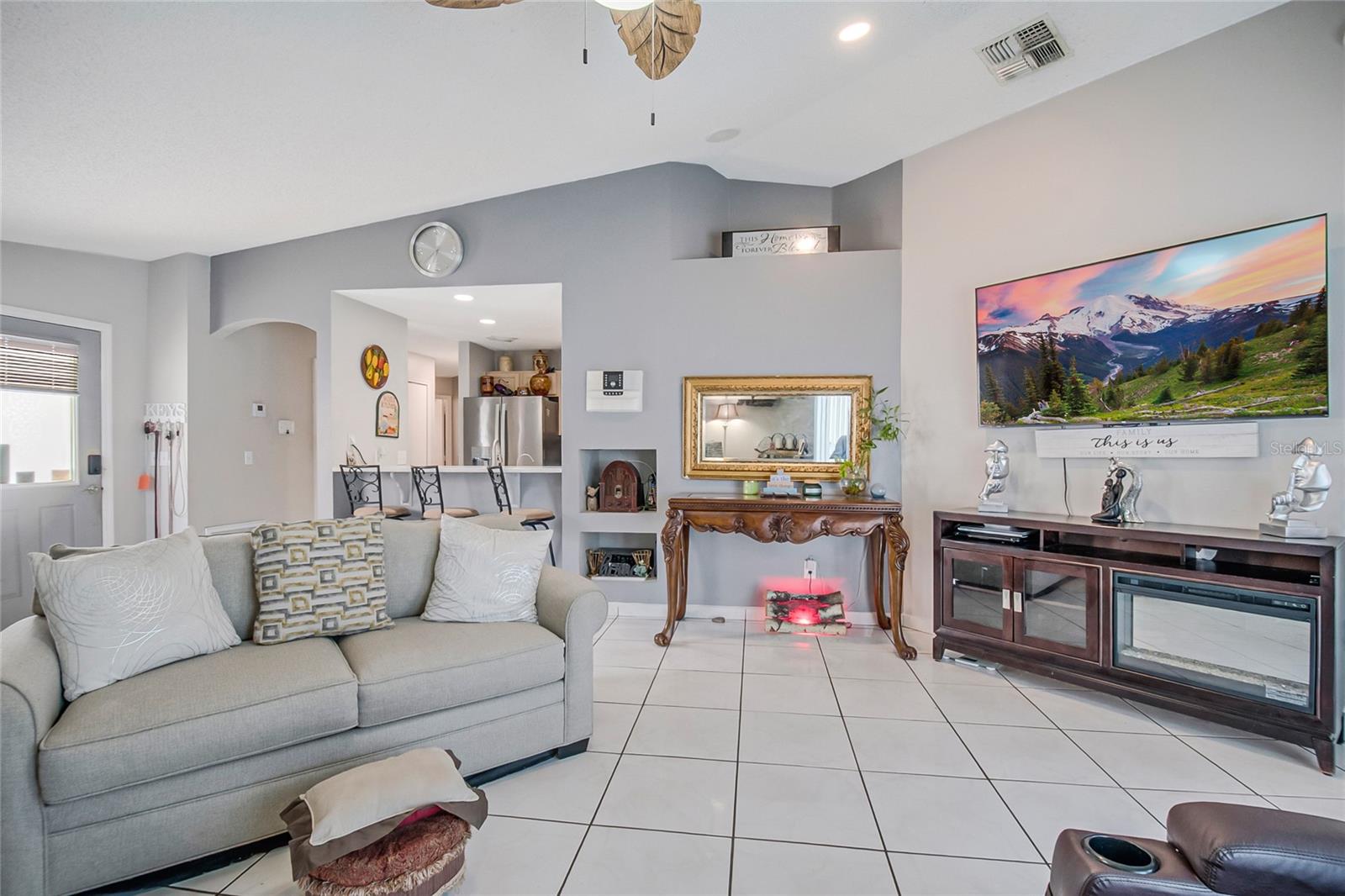 MONTEREY VILLAGE PH 1 UNIT 1 - Residential