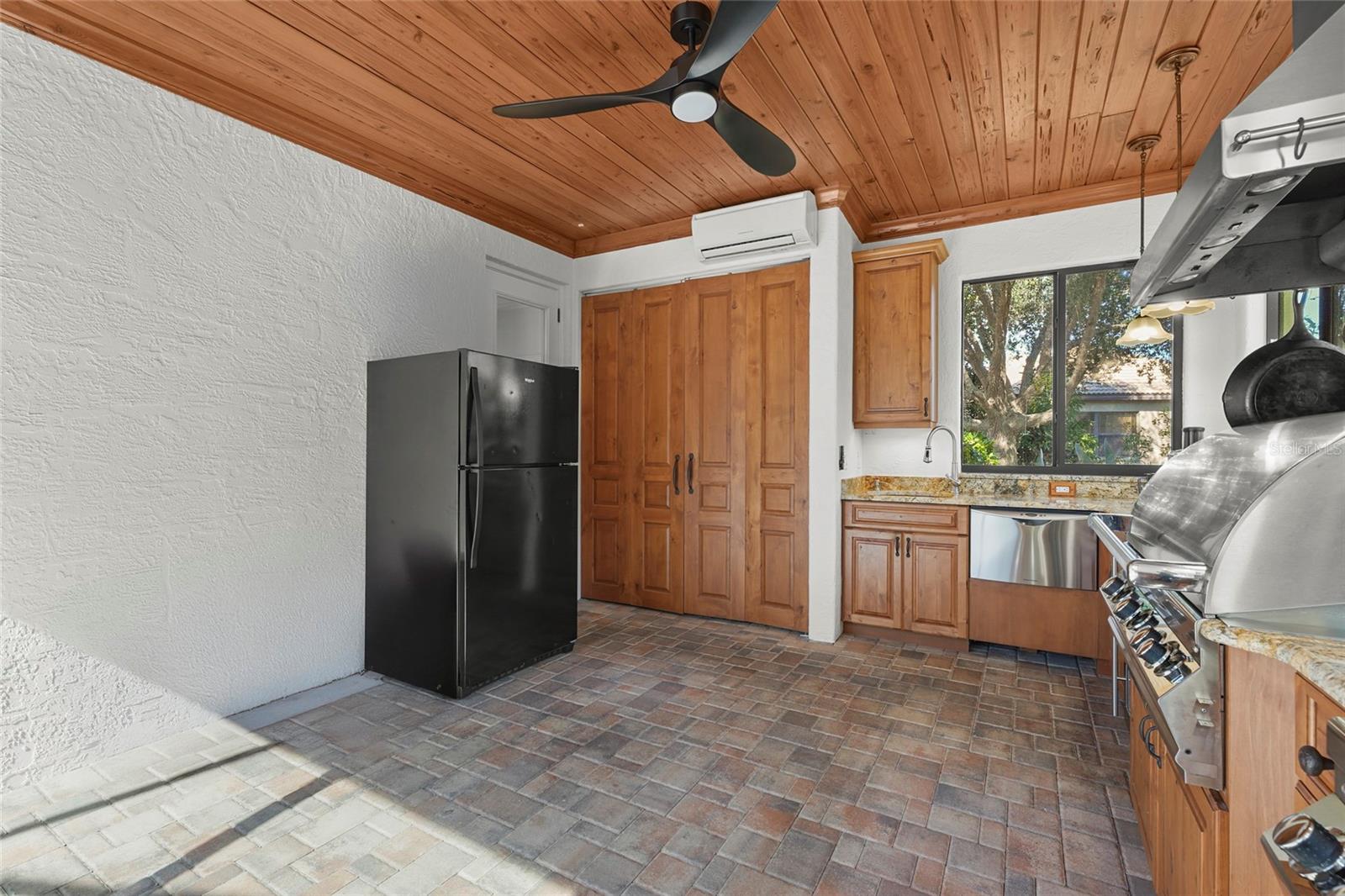 HAMMOCKS - Residential