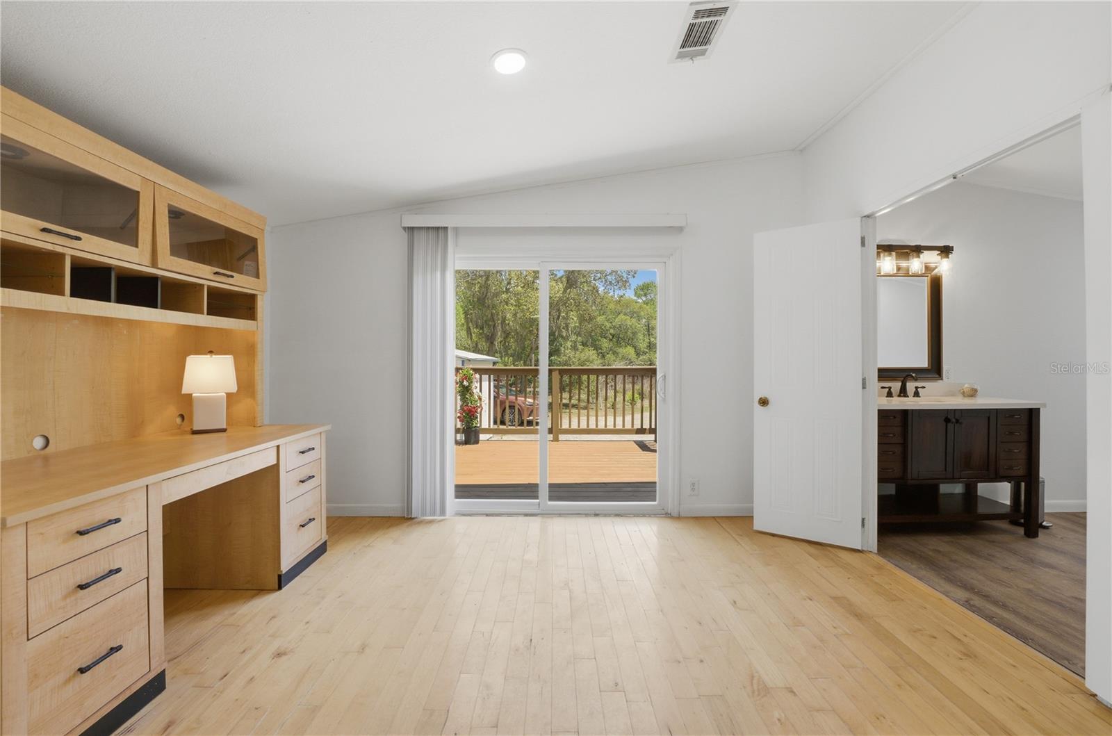 LAKE & HILLS COUNTRY ESTATES - Residential