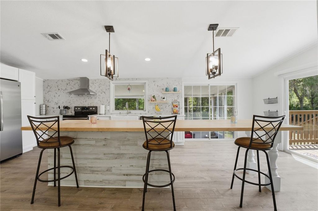 Photo of 3105 Walk In Water Road, Lake Wales, FL 33898 (MLS # S5148354)