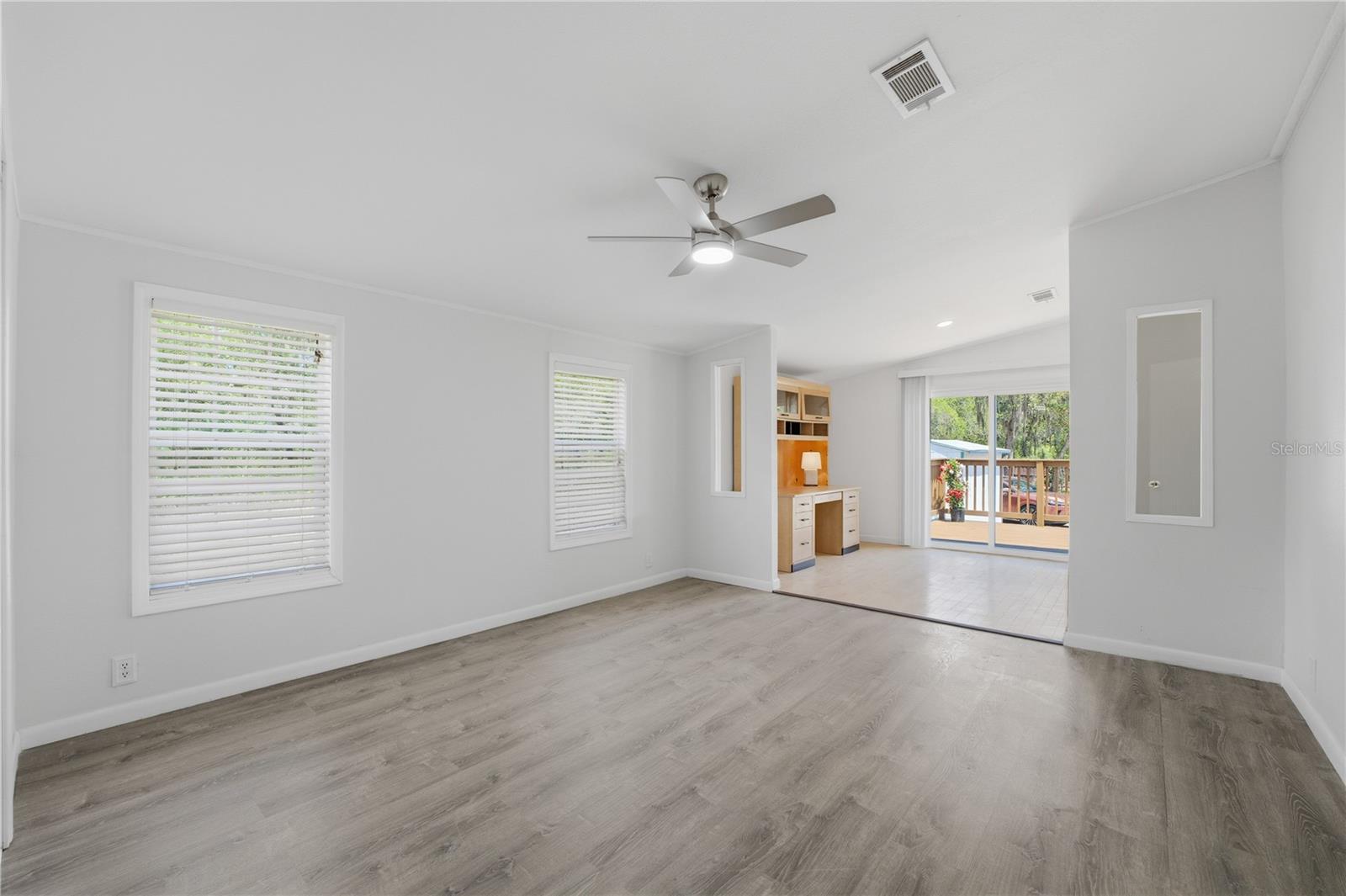 LAKE & HILLS COUNTRY ESTATES - Residential