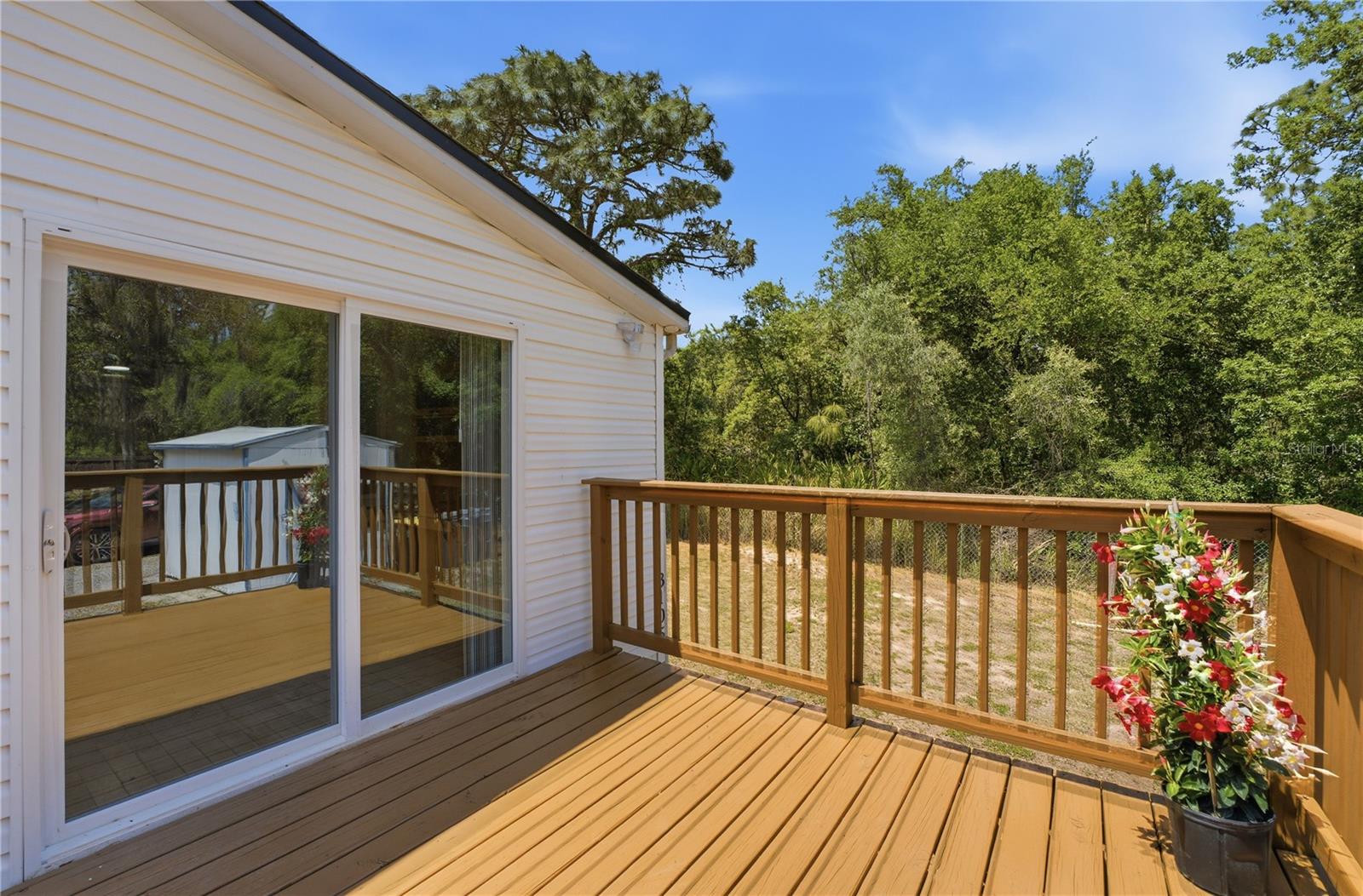 LAKE & HILLS COUNTRY ESTATES - Residential