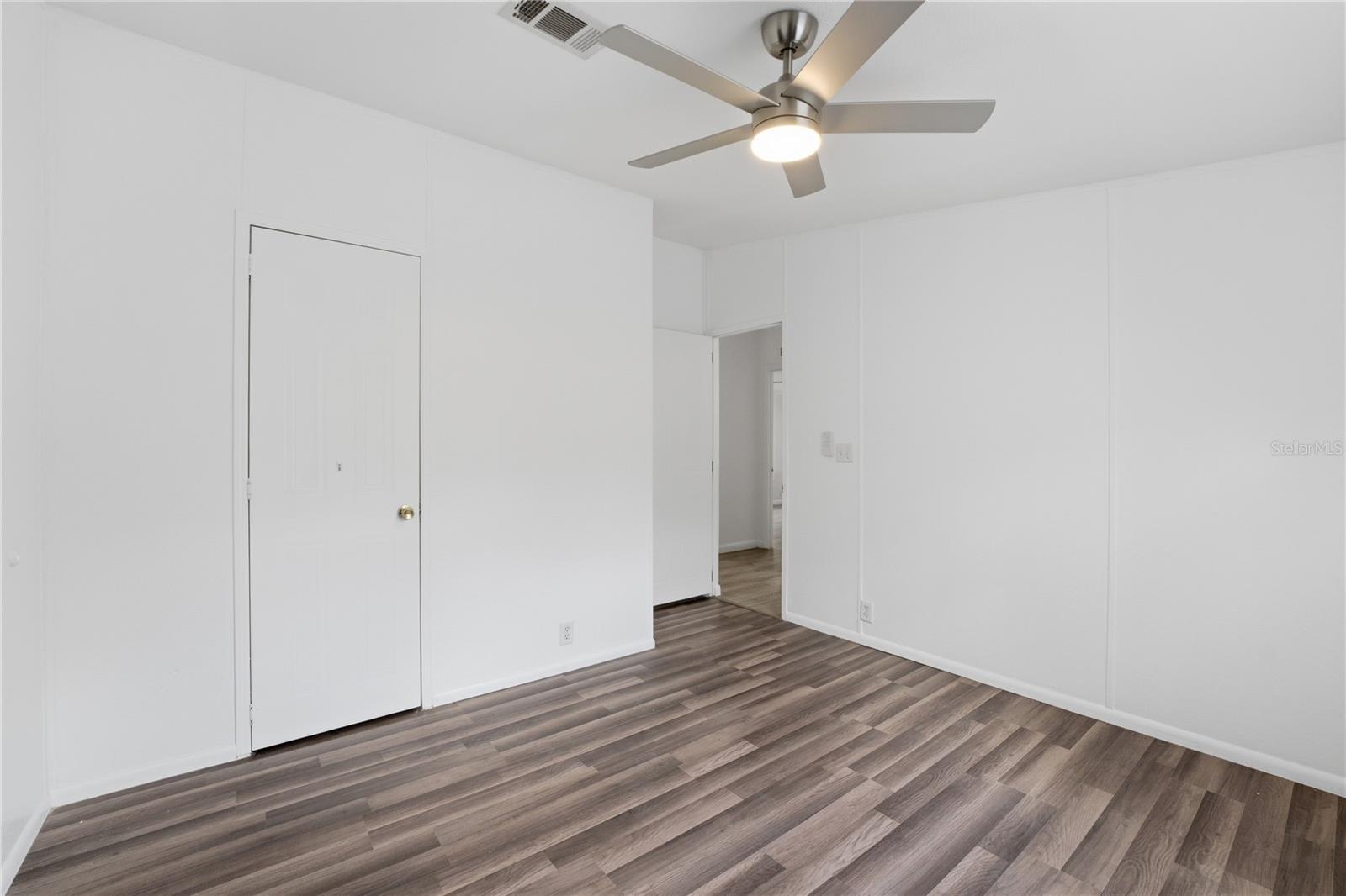 LAKE & HILLS COUNTRY ESTATES - Residential