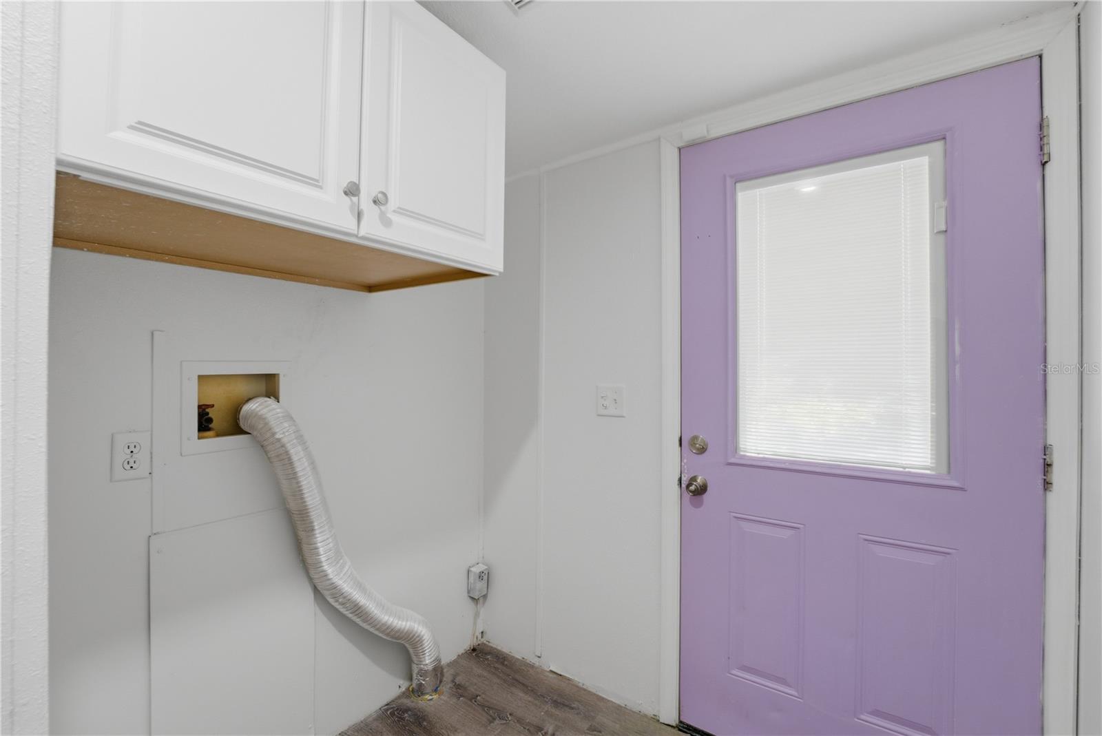 LAKE & HILLS COUNTRY ESTATES - Residential