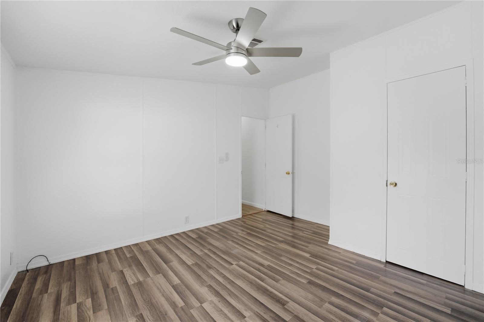 LAKE & HILLS COUNTRY ESTATES - Residential