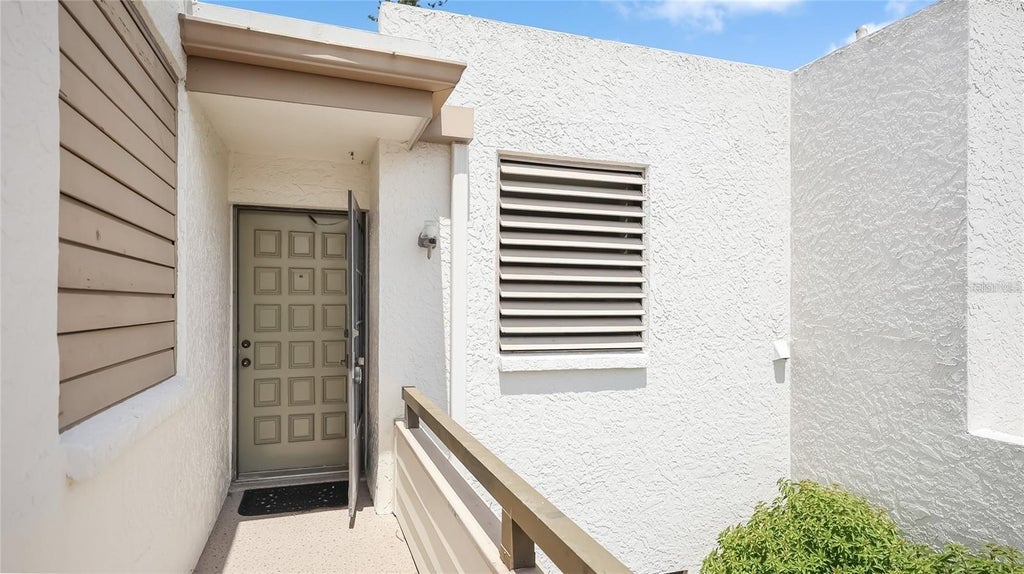 Photo of 303 Springdale Drive #303, Bradenton, FL 34210 (MLS # A4707787)