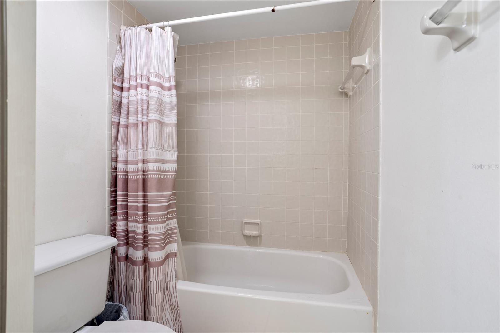 MIDDLEBROOK PINES PH 04 - Residential