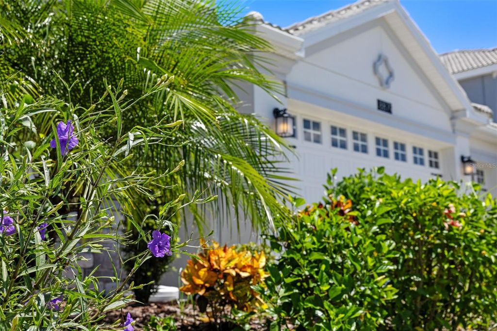 Photo of 8879 Backspin Lane, Davenport, FL 33896 (MLS # S5133213)