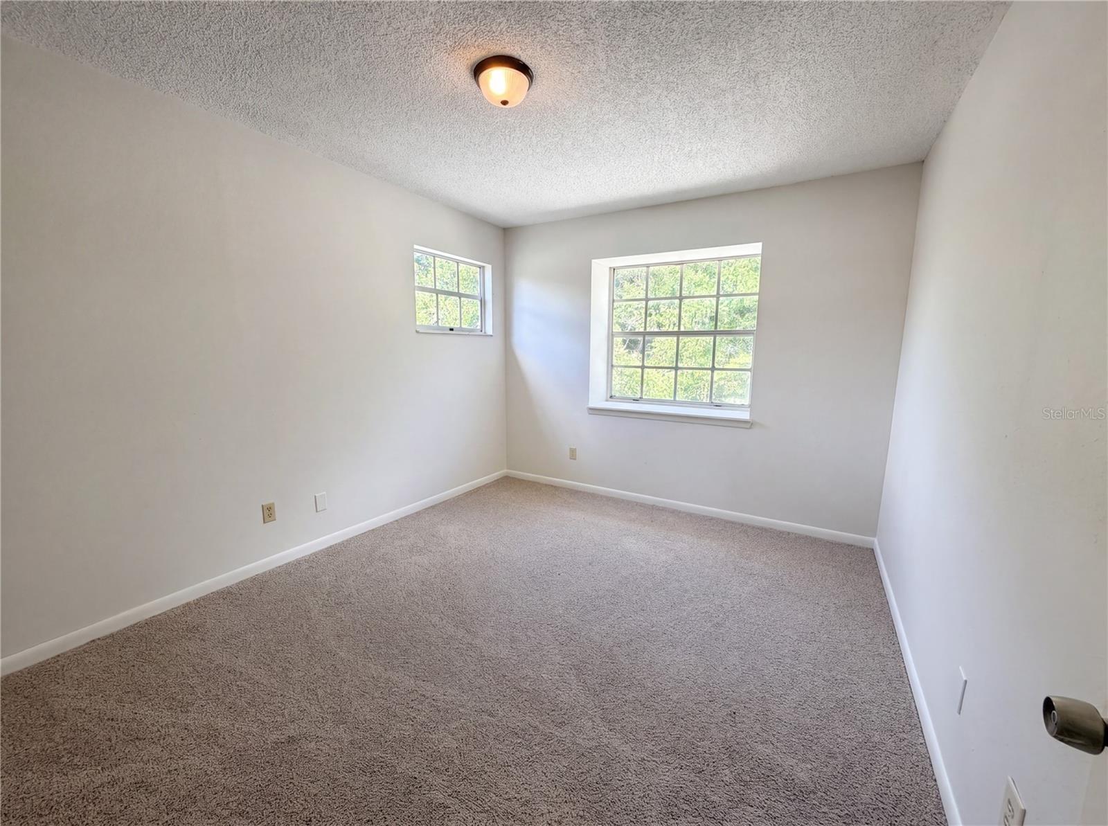 2534 VICTARRA CIRCLE